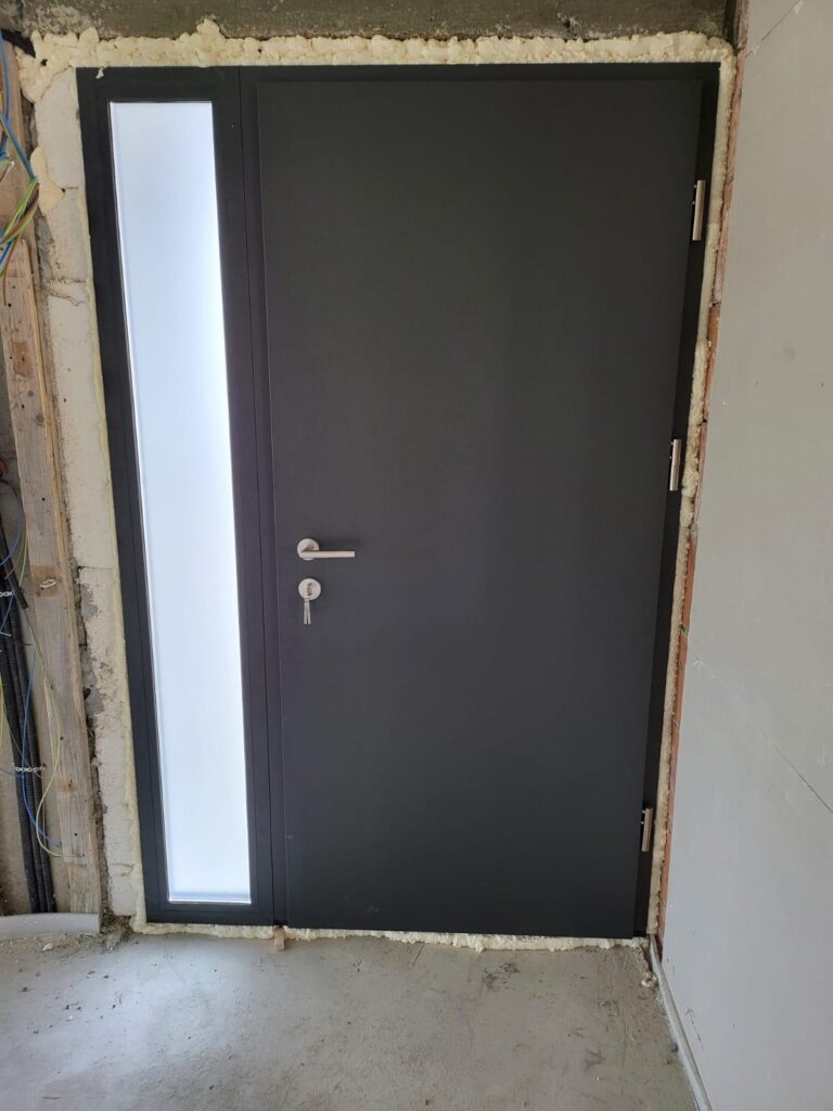 Ușă de exterior PORTA THERMO — montaj Pro Casa Doors